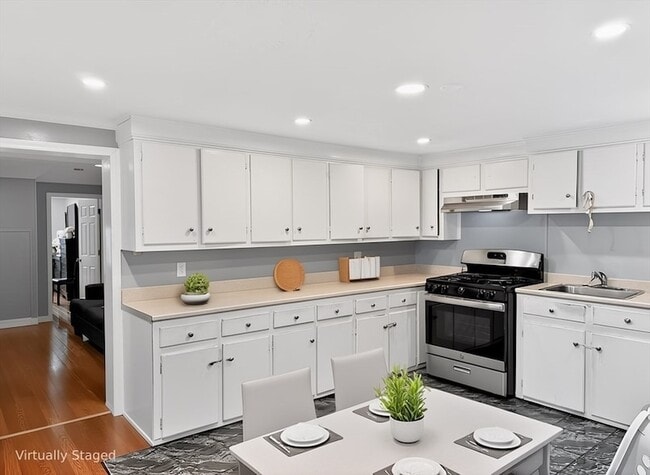 Photo - 221 Trenton St Unit 1