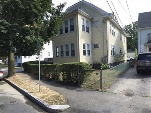 Building Photo - No Broker fee!!! Good credit & Solid incom... Rental
