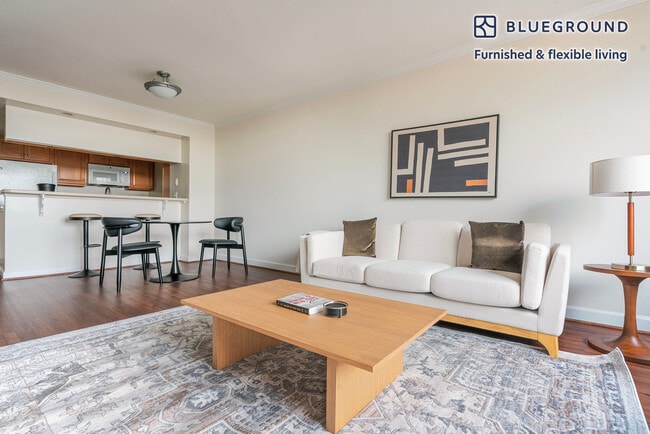 Photo - 3900 Fairfax Dr Unidad FL16-ID1204