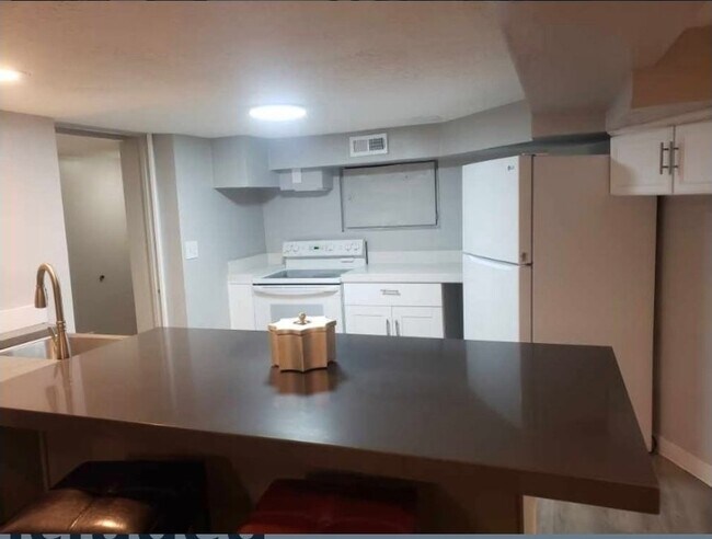 Photo - 168 Ross Dr