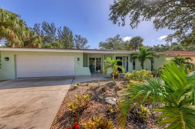 Photo - 735 Birdsong Ln