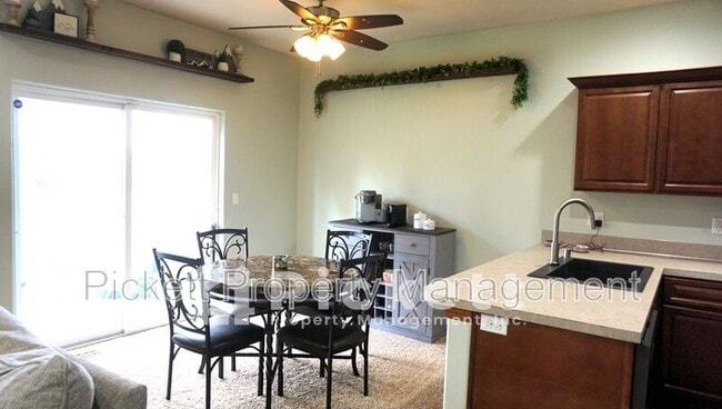 Photo - 3886 Malott Pl SE