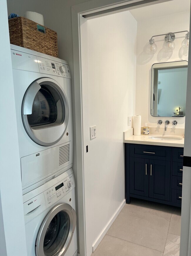 Photo - 12118 Braddock Dr