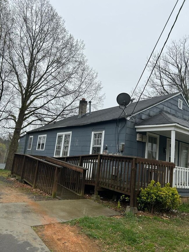 Photo - 1411 Underwood Ave