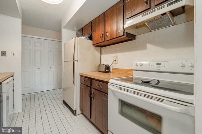 Photo - 1906 Valley Dr Unit 1906