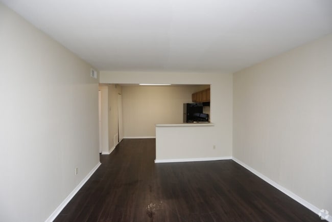 Photo - Rivertrail Apartments