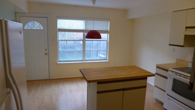 Photo - 24 N Wolfe St