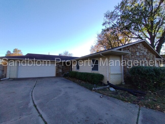 Photo - FOR LEASE | Mid-town Tulsa | Available Now!