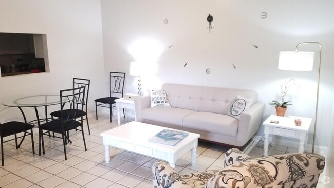 Building Photo - 1511 Hawthorne Pl Rental