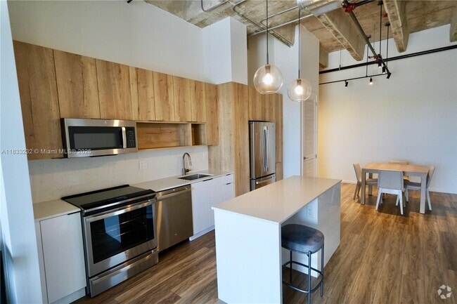 Building Photo - 7920 NE 2nd Ave Unit 501 Rental