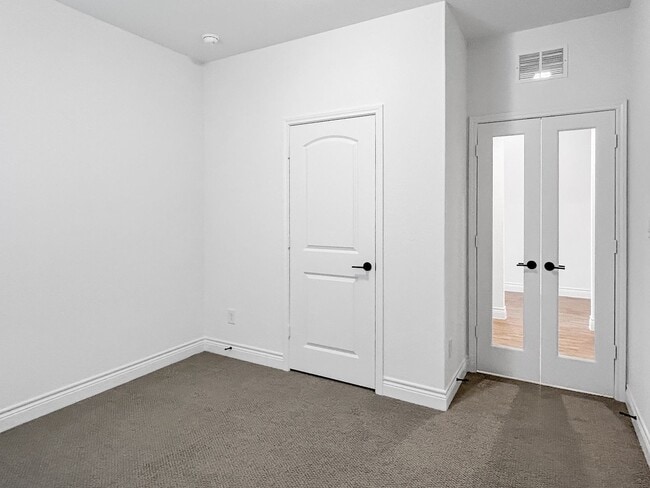 Photo - New Braunfels New Build with Office Flex Room & Designer Finishes