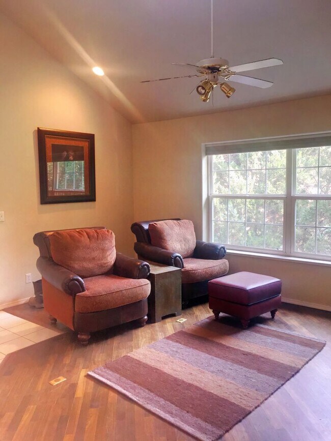 Photo - Downtown Glenwood Springs Condo
