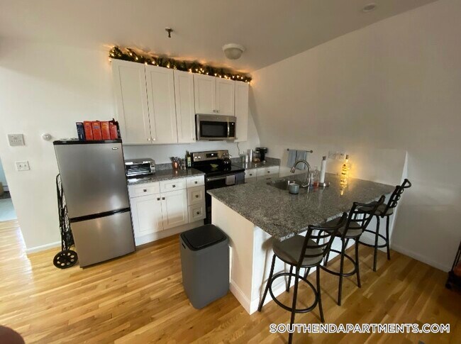 Photo - 168 Northampton St Unit 4