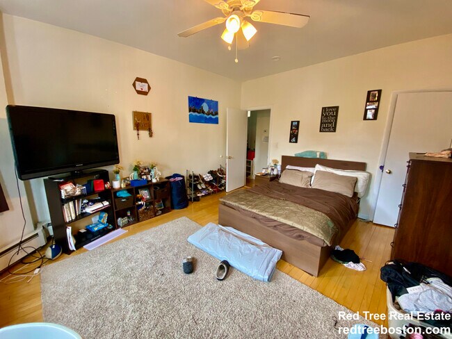 1498 Centre St Unit 2