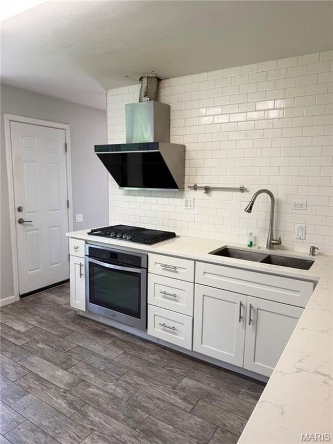 Photo - 709 Elkington Ln