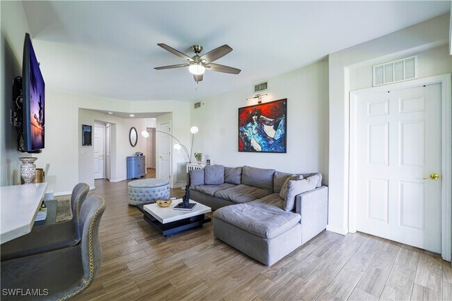 Photo - 1405 Tiffany Ln Unidad 1402