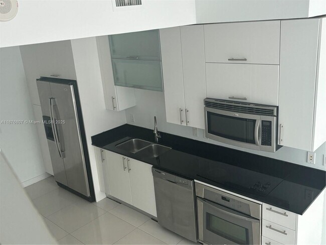 Photo - 60 SW 13th St Unit 4010