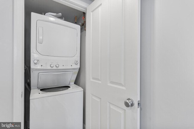 Photo - 1220 N Fillmore St Unit 707