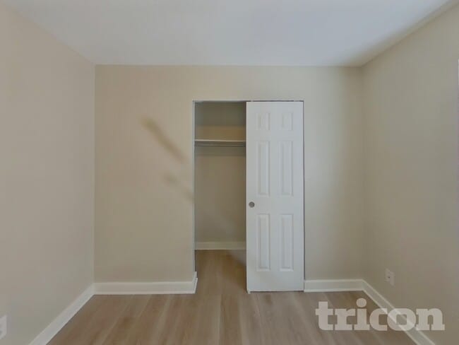 Photo - 1865 Swearinger Dr