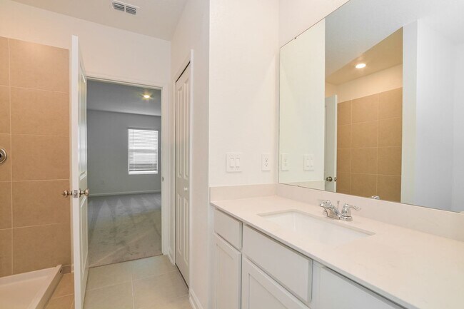 Photo - 1558 Jessica Blvd