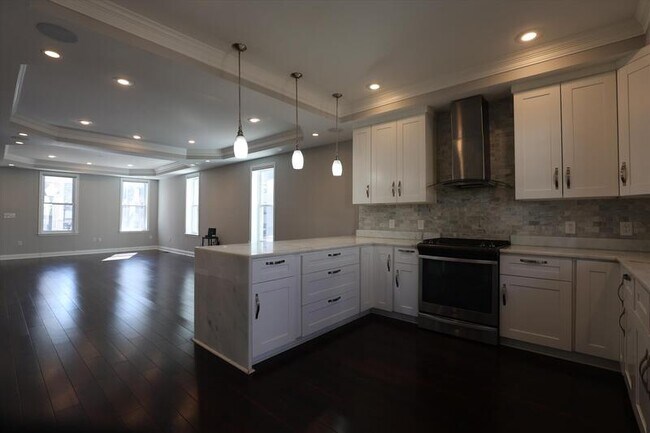Photo - 1108 Orren St NE