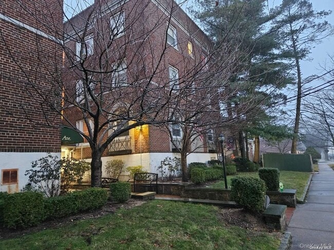 Photo - 30 Shipherd Ave Unit 6B