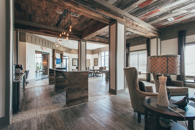 Vintage Tollgate Apartments