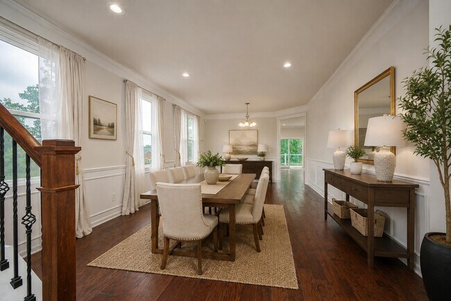 2825 Dillon Dr