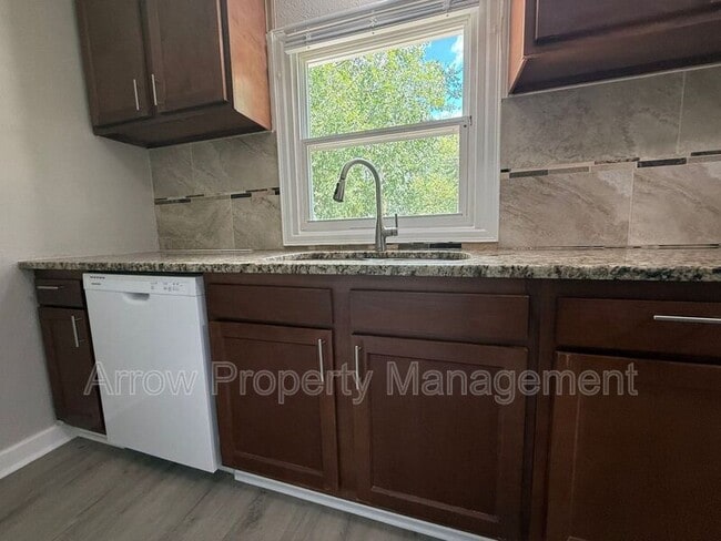 Photo - 4118 Touzalin Ave