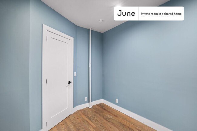 Room in Shared 4 bed/2 bath home in West Harlem