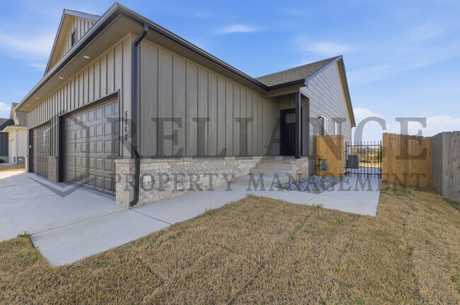 Photo - 5259 N Pinecrest Ct