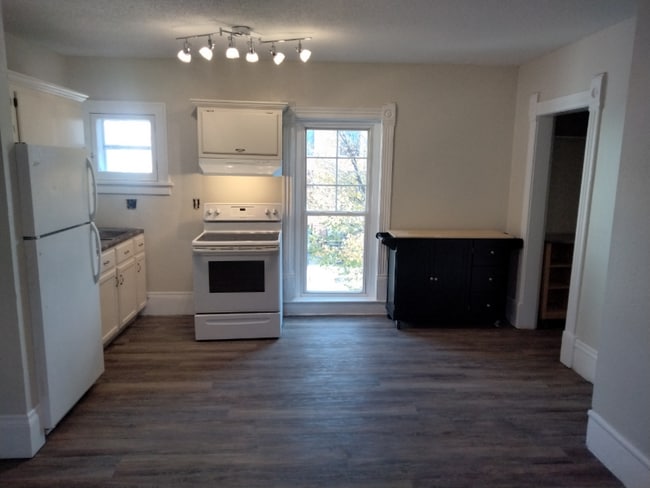 Photo - 17 W 27th St Unidad 3