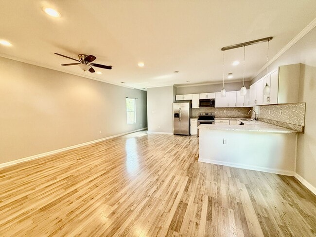 Photo - Beautiful 2018-built 4-bedroom 3.5 bath home in sought-after Westhaven!