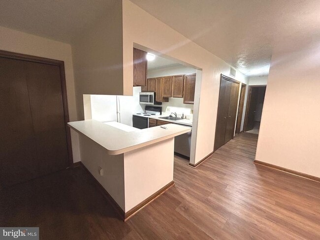 Photo - 23240 Chestnut Oak Ct Unit 6D