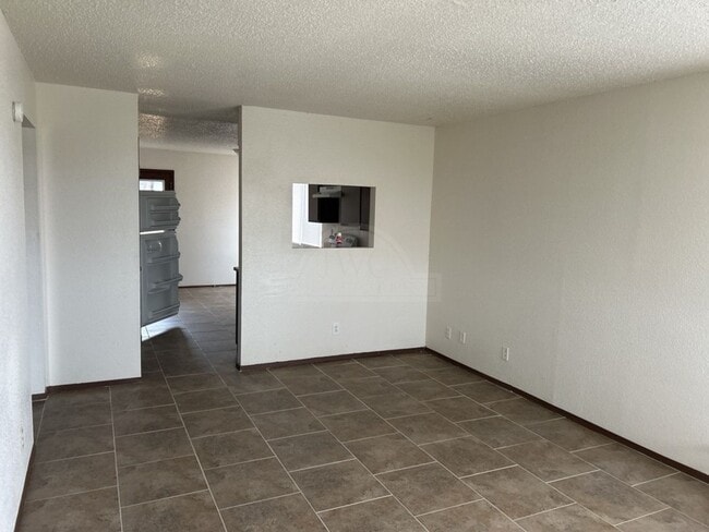 Photo - 2409 Shoemaker Dr