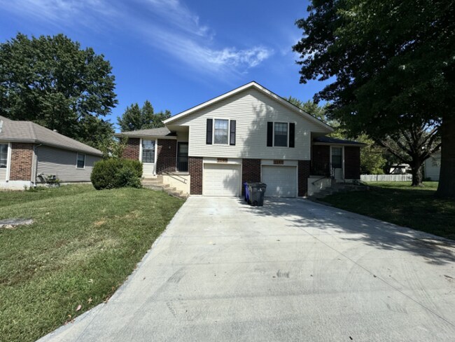 Photo - 1140 E Cothrell St Townhome