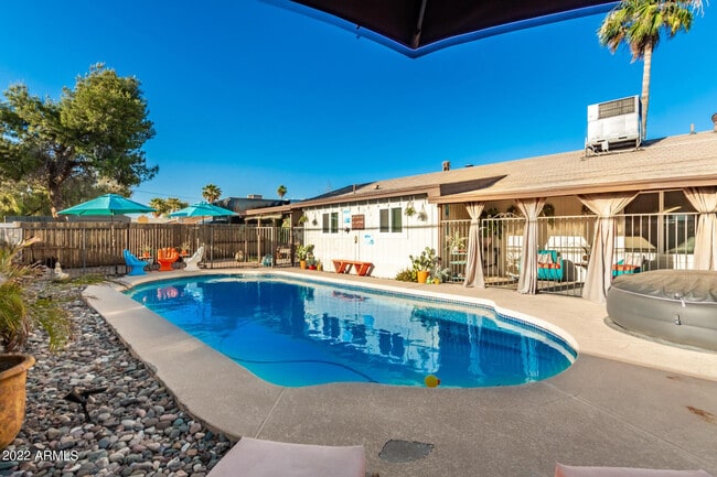 Photo - 12728 N 40th Pl