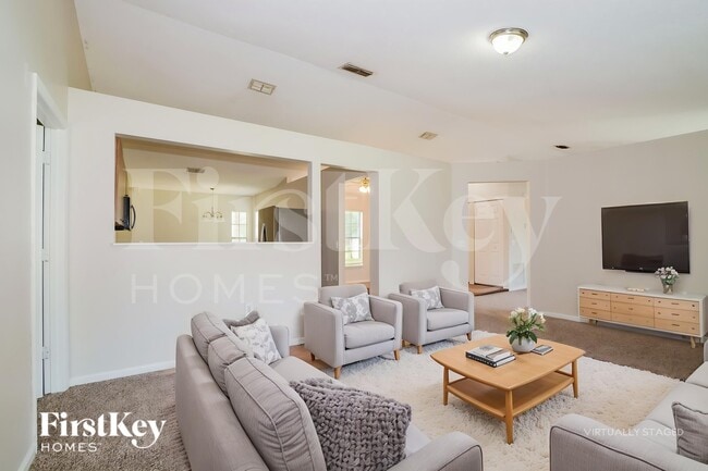 Photo - 122 Barrington Dr