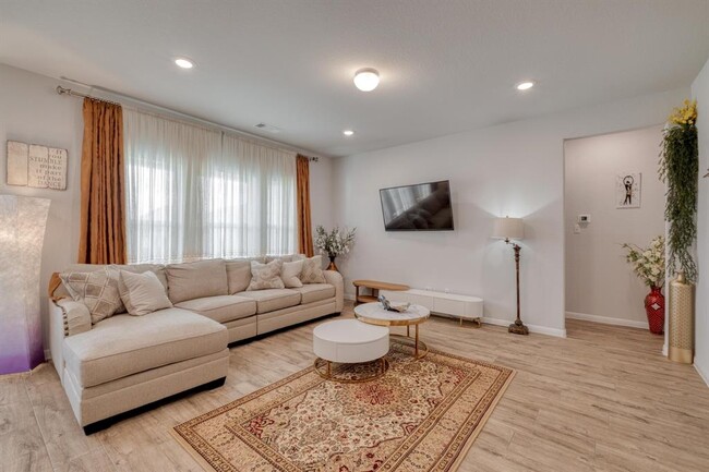 Photo - 19425 Forman Dr