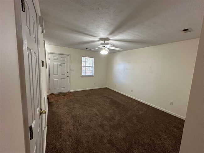 Photo - 1302 Smallhouse Rd
