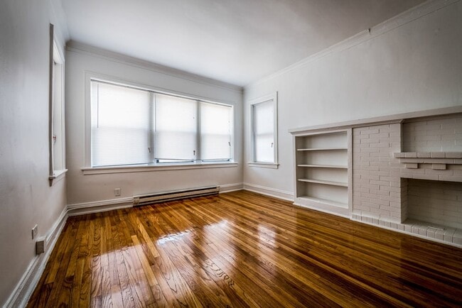 Photo - 8000 S Ellis Ave