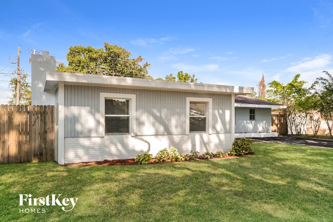 Photo - 401 Superior Pl