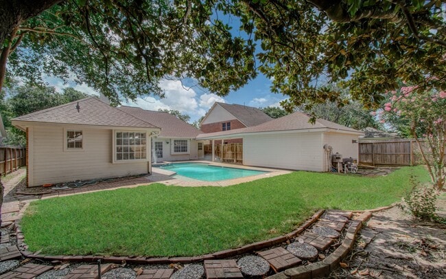 Photo - 1711 Stone Meadows Ln