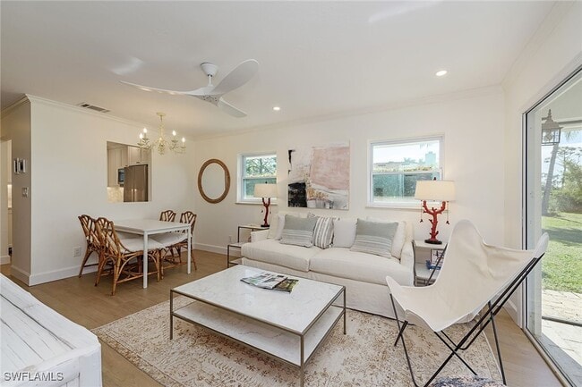 Photo - 301 Ridge Dr