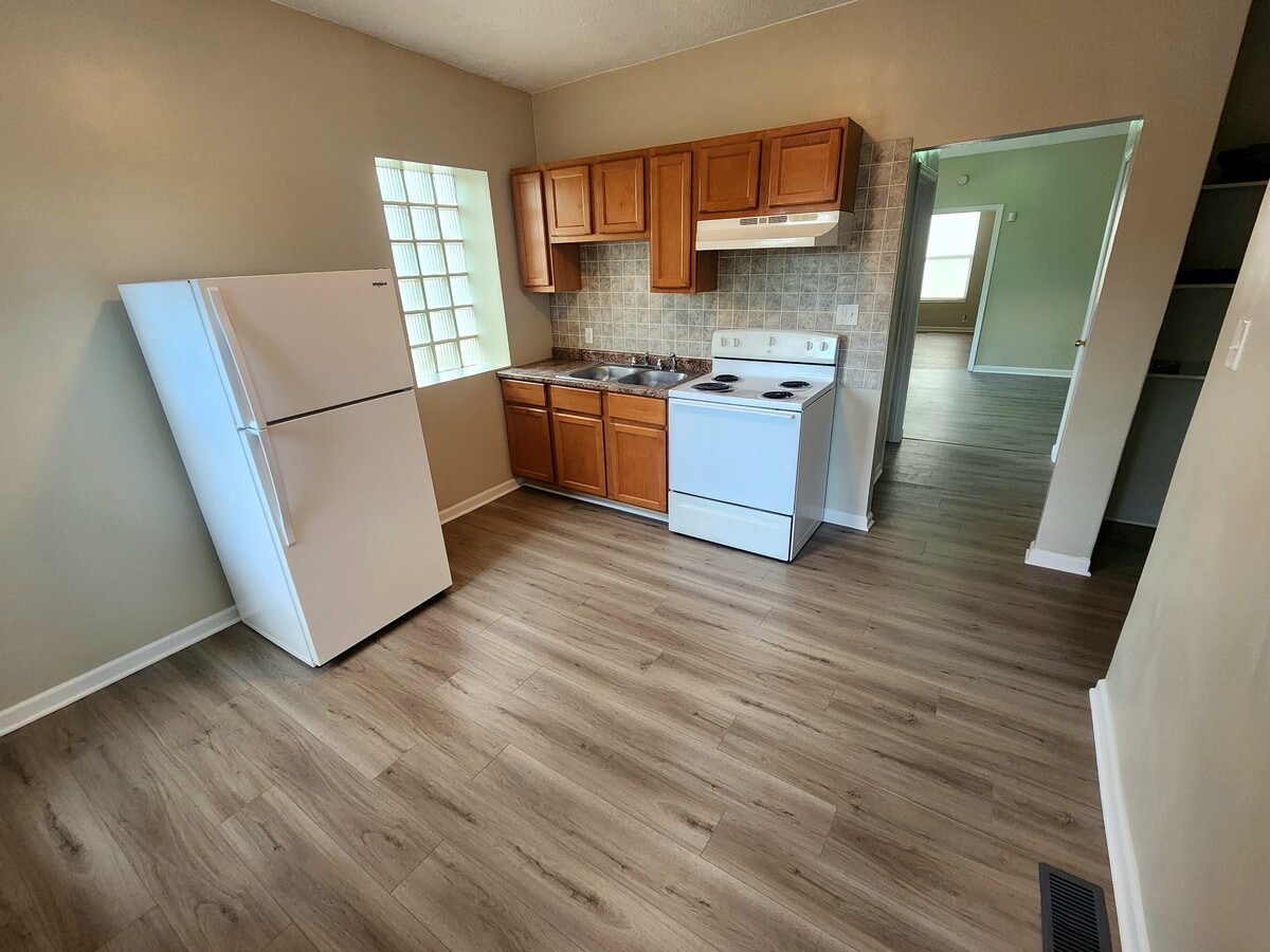 Photo - 2808 Iowa Ave Unit 2F