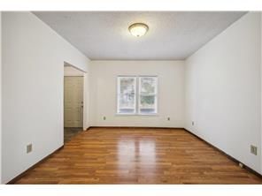 Photo - 1402 Thomas Ave W Unit lower