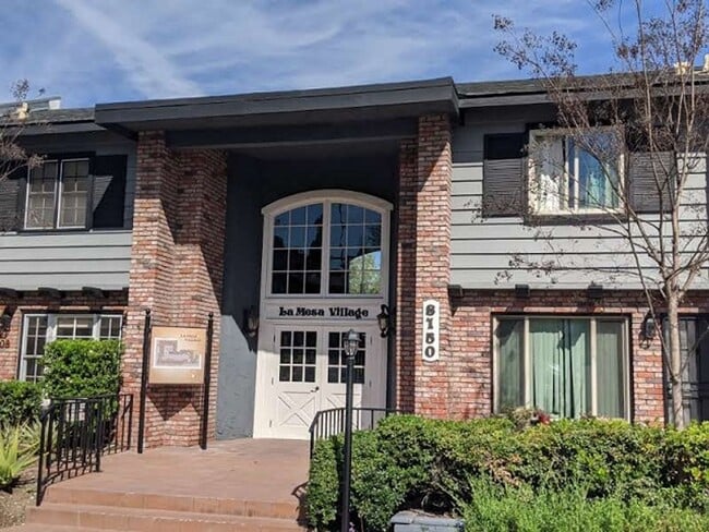 1 Bedroom-1 Bathroom Single Story Condo in... - 1 Bedroom-1 Bathroom Single Story Condo in... Unit 118
