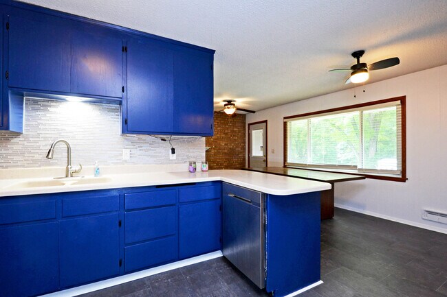 Photo - 5303 33rd Ave N