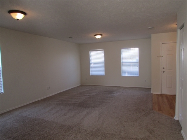 Photo - 2651 Sutherland Dr