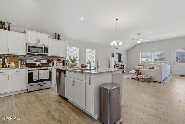 Photo - 13977 Margaret Ponce Ave